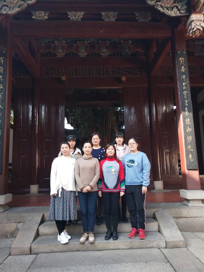 17林则徐纪念馆合影.jpg 17林则徐纪念馆合影.jpg