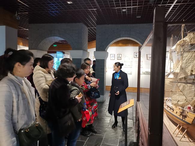 19参观林则徐纪念馆.jpg 19参观林则徐纪念馆.jpg